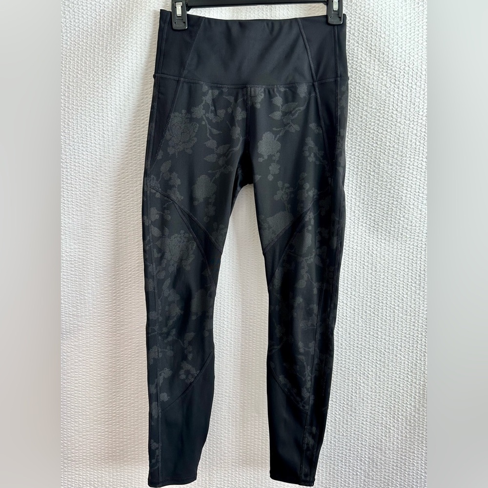Athleta Moonlight Precision Floral Black Gray Leggings Size: Small